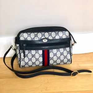 Vintage Authentic Gucci GG Monogram Shoulder Bag.